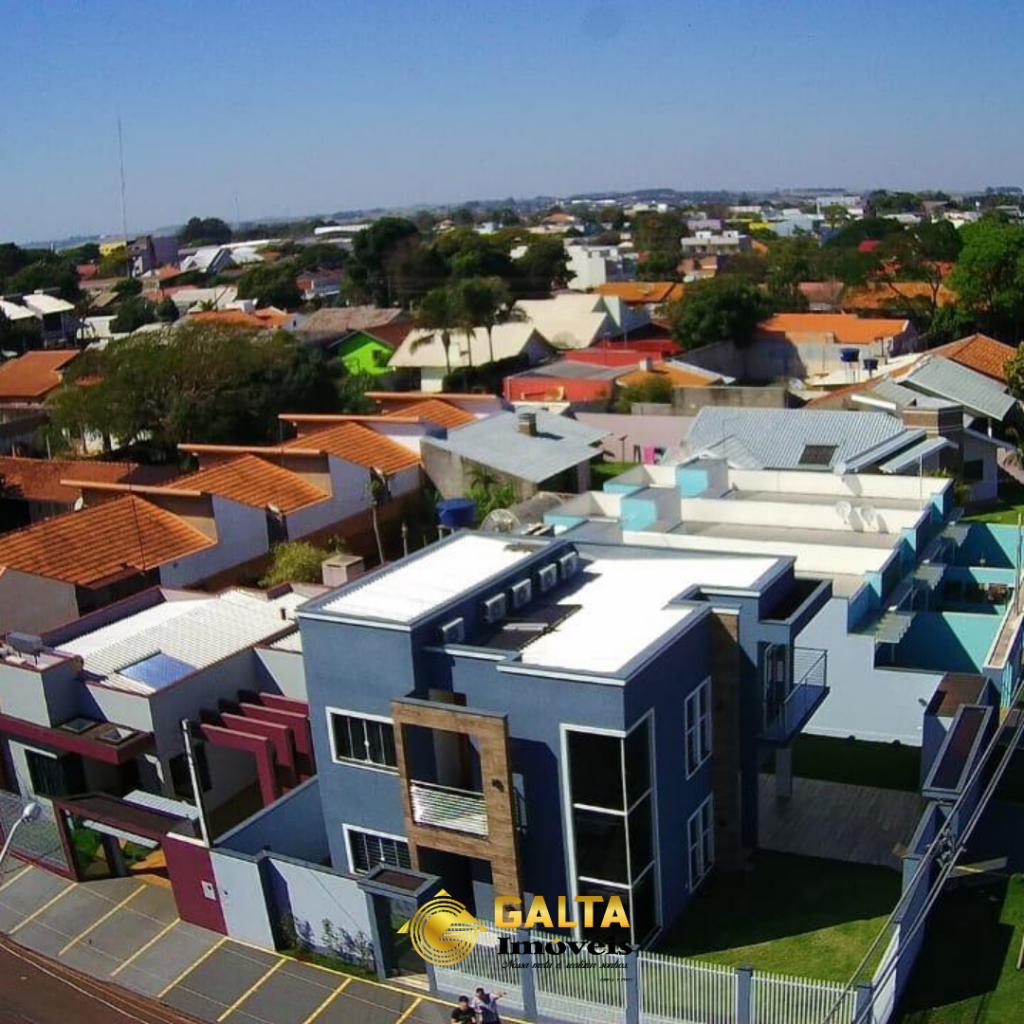 SOBRADO DE  ESQUINA COM PISCINA –   JARDIM PORTO ALEGRE