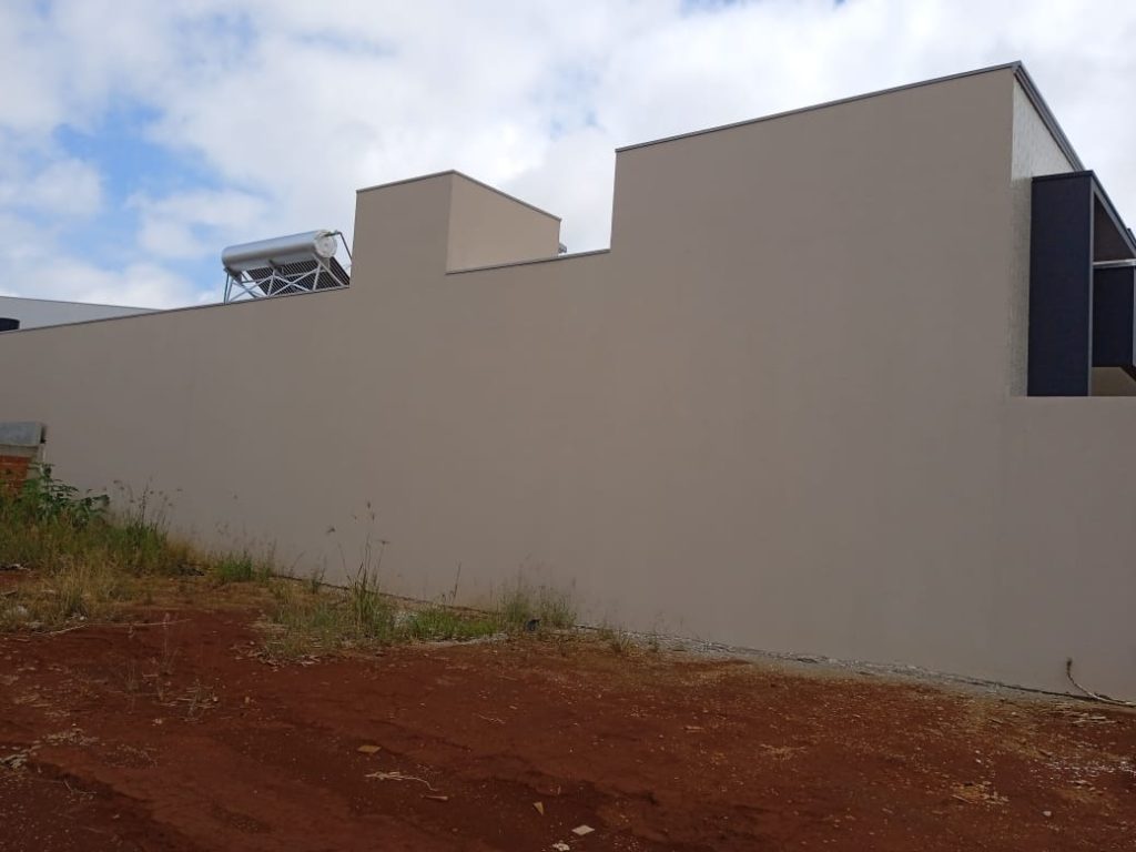 CASA COM PISCINA JARDIM PANCERA Loteamento Hortencia