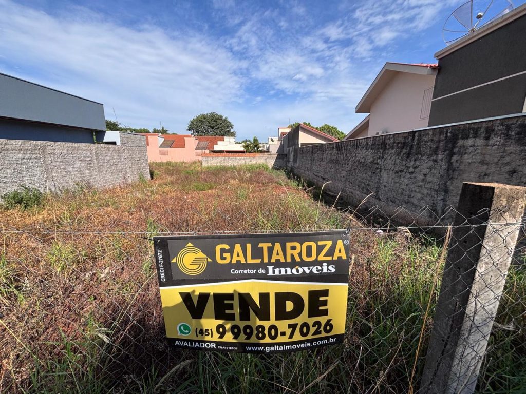 TERRENO JARDIM GISELA AO LADO DA SECRETARIA DA SAÚDE TERRENO JARDIM GISELA AO LADO DA SECRETARIA DA SAÚDE