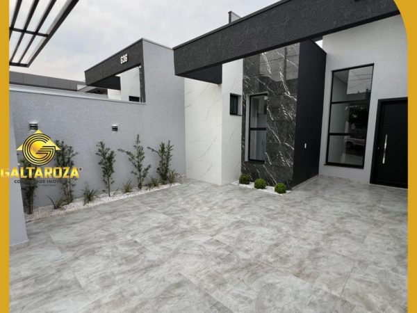 CASA COM PISCINA JARDIM PANCERA