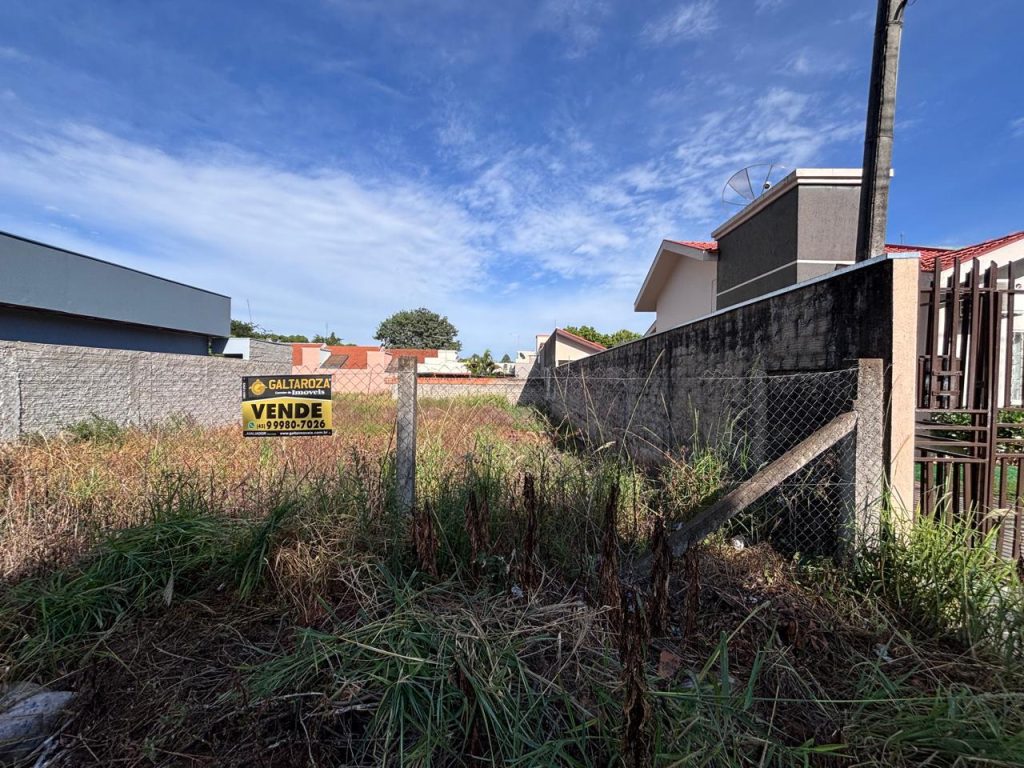 TERRENO JARDIM GISELA COM 15 METROS DE TESTADA TERRENO JARDIM GISELA COM 15 METROS DE TESTADA