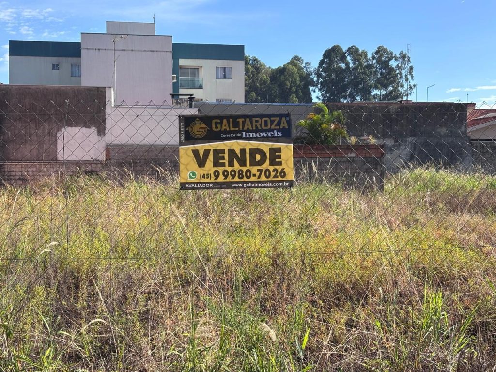 TERRENO JARDIM GISELA COM 15 METROS DE TESTADA TERRENO JARDIM GISELA COM 15 METROS DE TESTADA