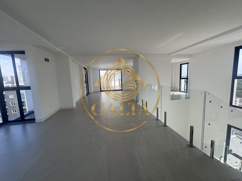 APARTAMENTO DUPLEX COBERTURA CENTRO PRÓX. LAGO