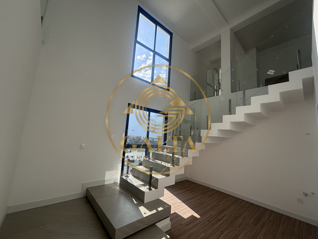 APARTAMENTO DUPLEX COBERTURA CENTRO PRÓX. LAGO