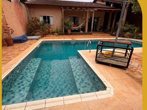 CASA VILA INDUSTRIAL COM PISCINA