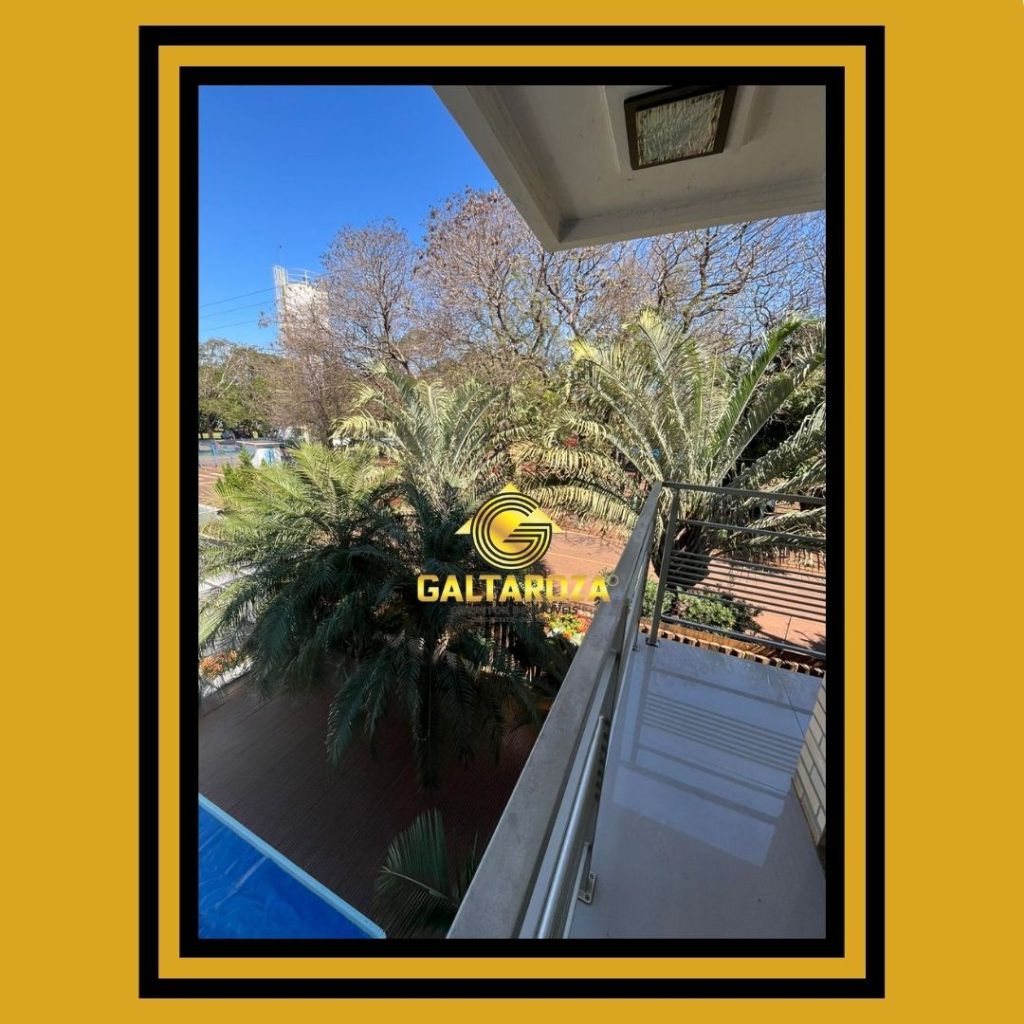 SOBRADO COM PISCINA E SEMI MOBILIADO EM PORTO MENDES