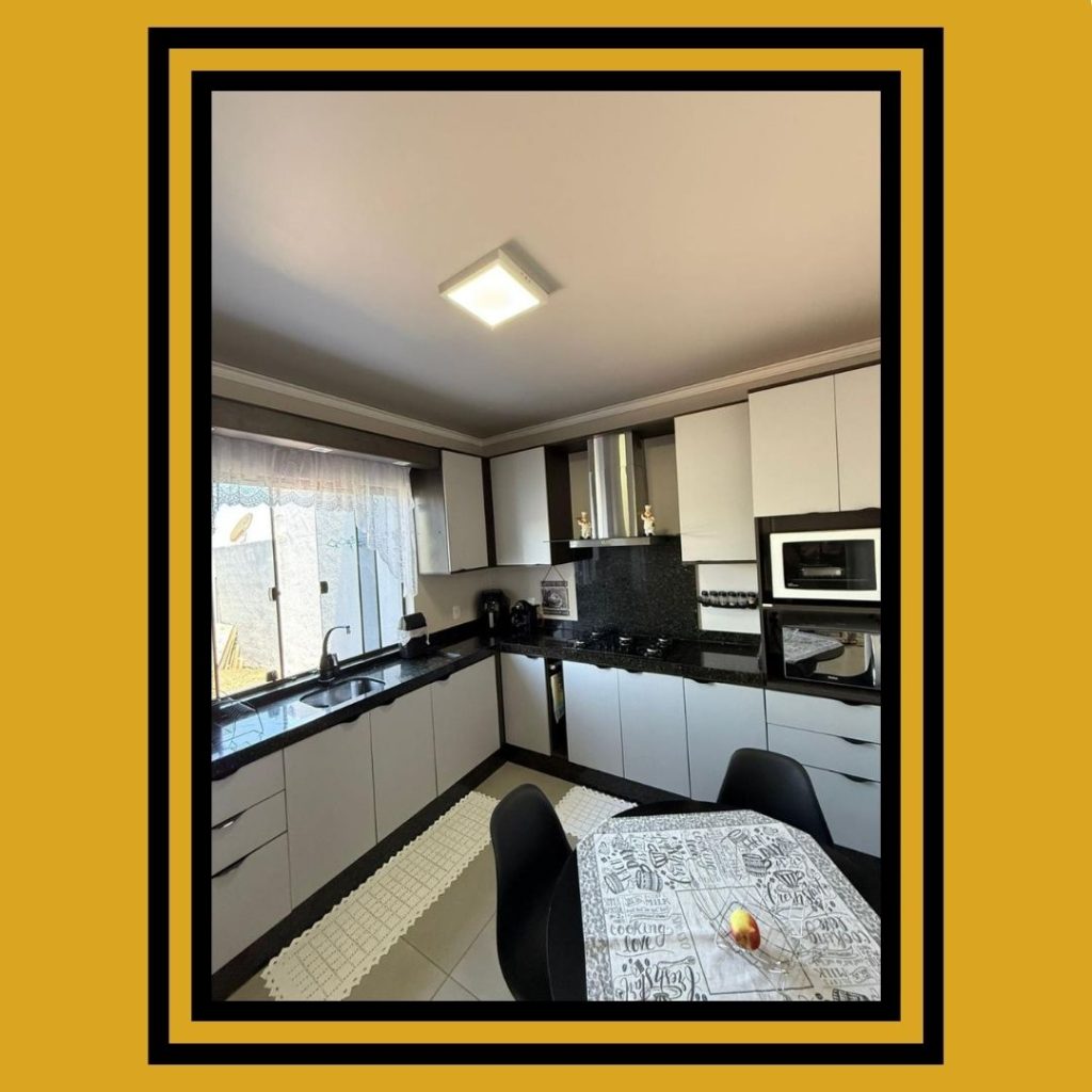 SOBRADO NO CENTRO PRÓX. AO INCOMAR