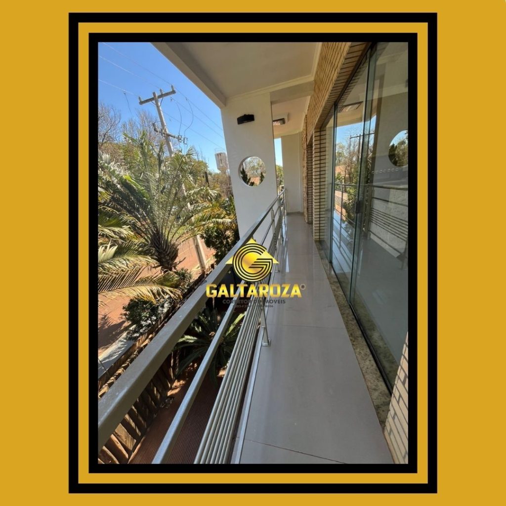 SOBRADO COM PISCINA E SEMI MOBILIADO EM PORTO MENDES