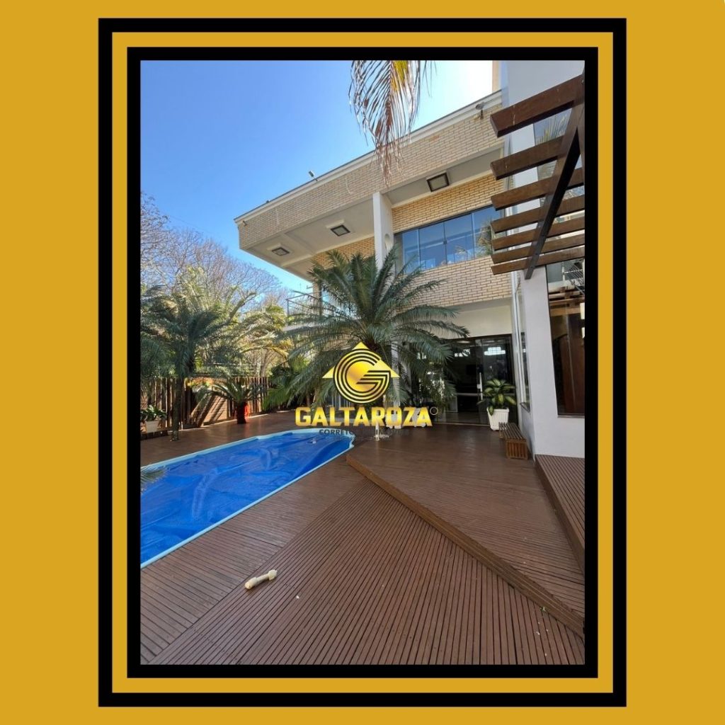 SOBRADO COM PISCINA E SEMI MOBILIADO EM PORTO MENDES