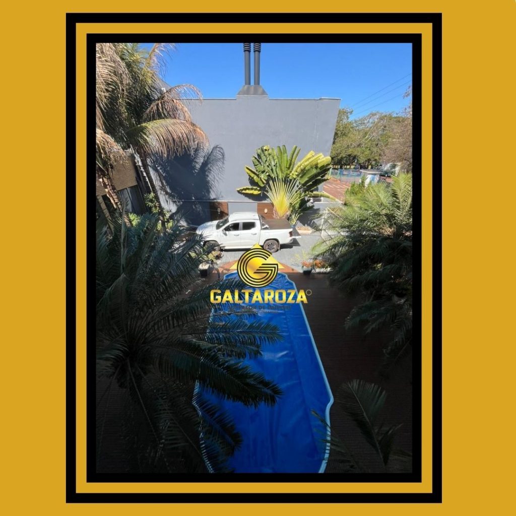 SOBRADO COM PISCINA E SEMI MOBILIADO EM PORTO MENDES