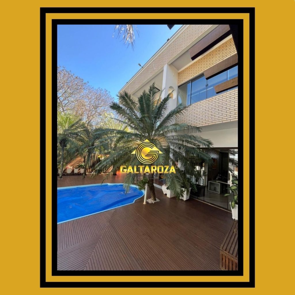 SOBRADO COM PISCINA E SEMI MOBILIADO EM PORTO MENDES