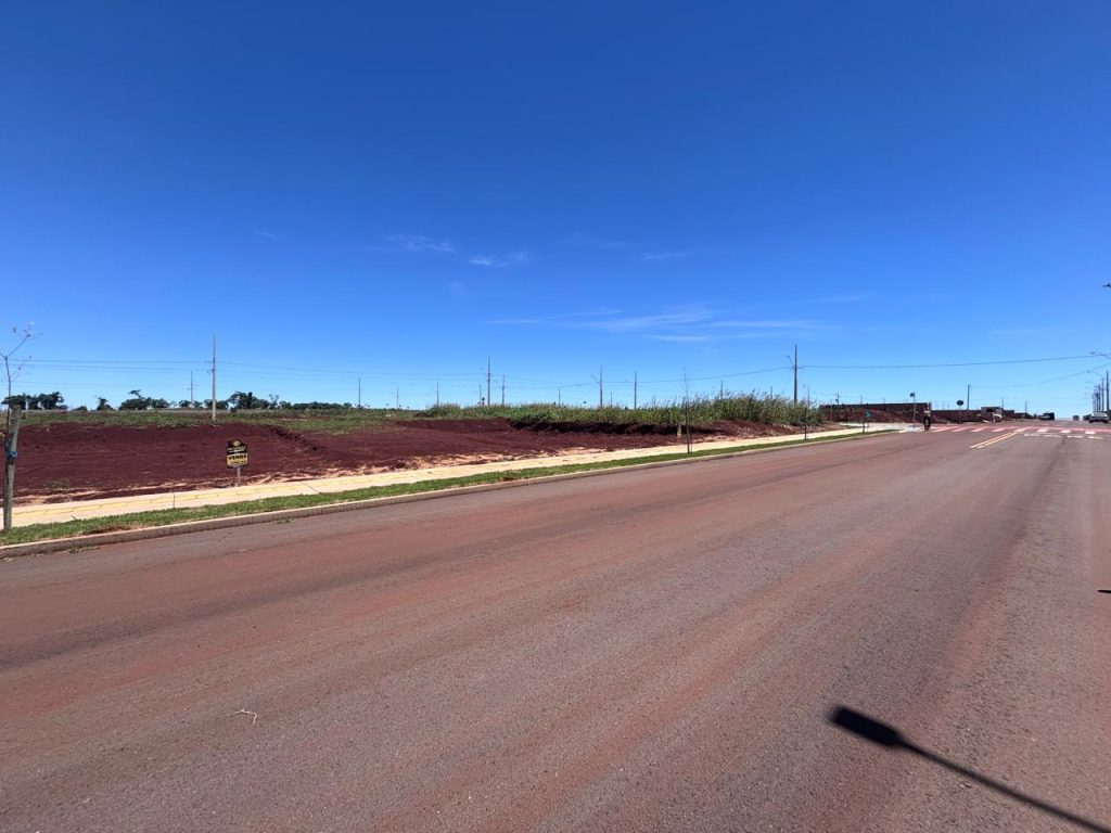 Terreno jd coopagro lot. Padre Patuí